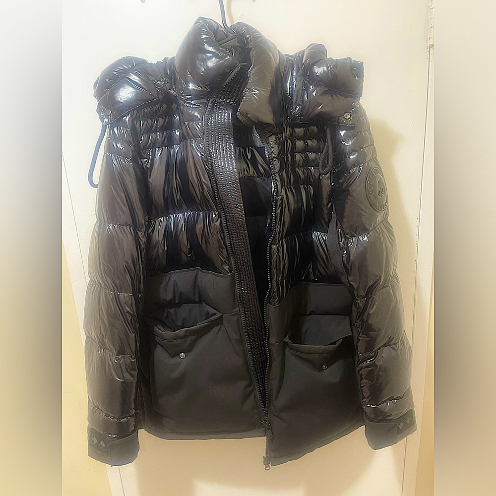 Men’s Patent Quilted Down Moose Knuckle Jacket